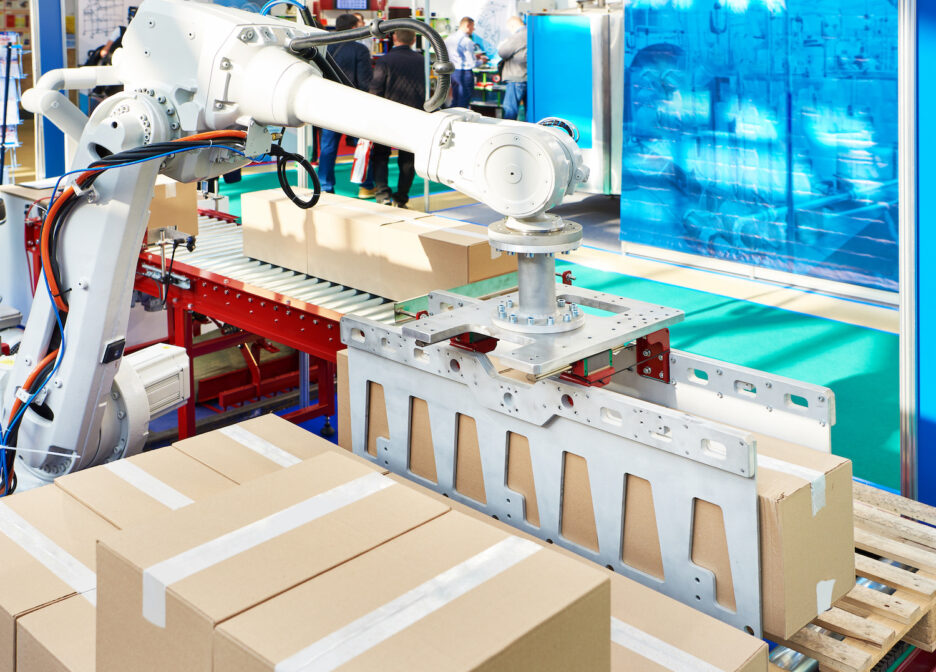 Automatización Industrial: Uso de Robótica en Procesos Físicos de Logística.